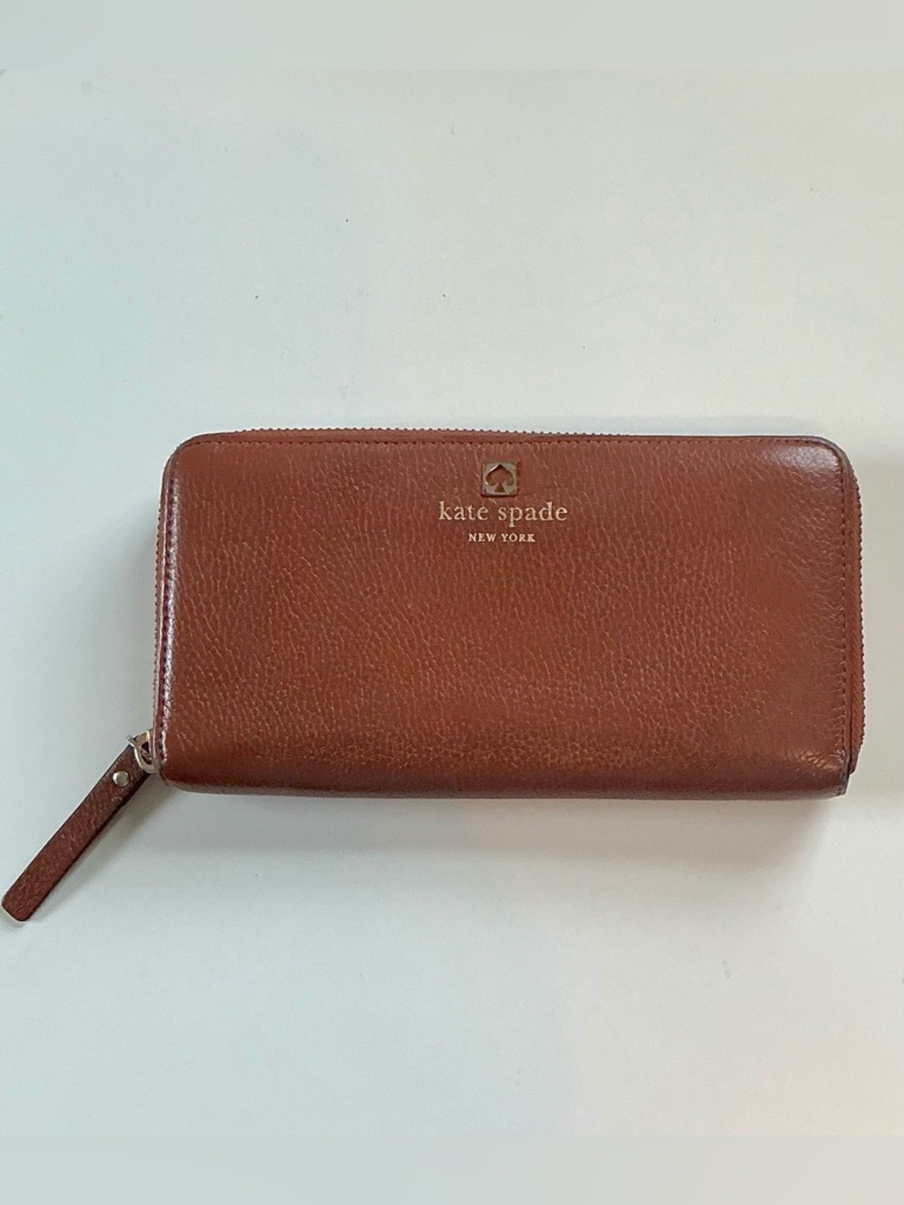Kate Spade NY Leila Brown Pebbled Leather Zip Around Long Continental Wallet EUC
